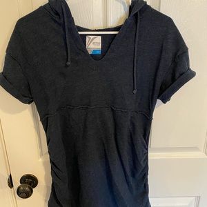 Maternity Lightweight sweatshirt with a hood